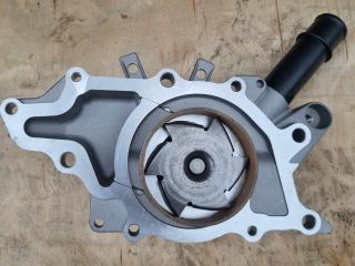 bontott MERCEDES-BENZ V-CLASS Vízpumpa