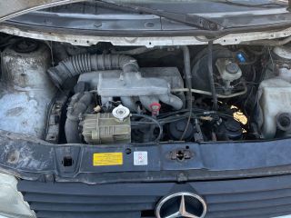 bontott MERCEDES-BENZ V-CLASS Motor (Fűzött blokk hengerfejjel)