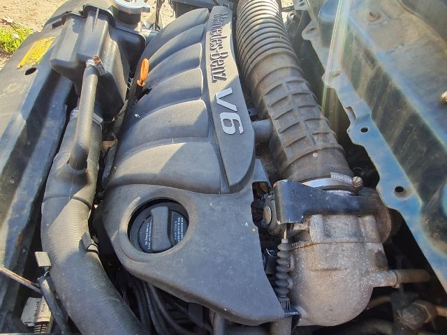 bontott MERCEDES-BENZ V-CLASS Motor (Fűzött blokk hengerfejjel)