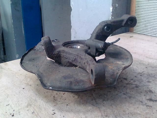 bontott MERCEDES-BENZ VANEO Bal első Csonkállvány Kerékaggyal