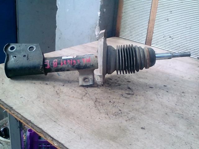 bontott MERCEDES-BENZ VANEO Bal első Lengéscsillapító