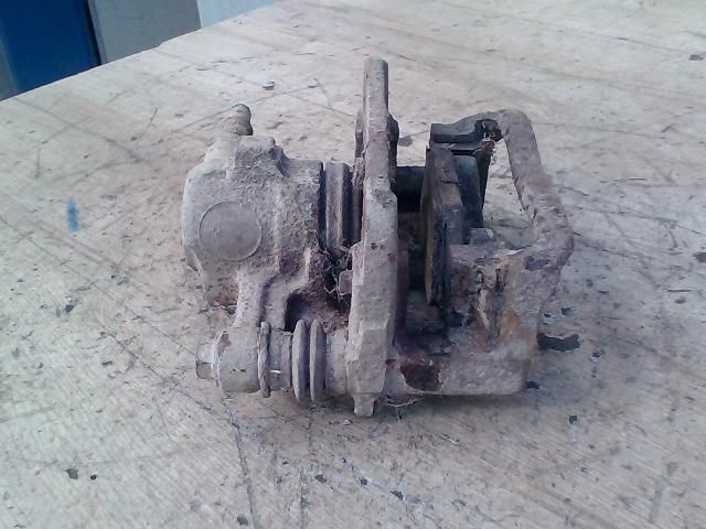 bontott MERCEDES-BENZ VANEO Bal hátsó Féknyereg Munkahengerrel