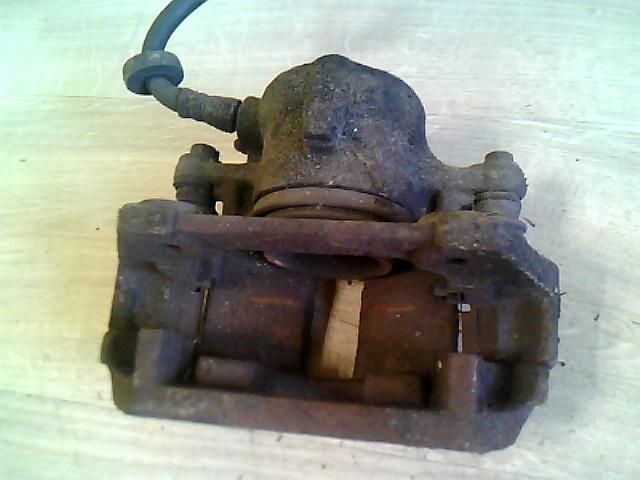 bontott MERCEDES-BENZ VANEO Jobb első Féknyereg Munkahengerrel