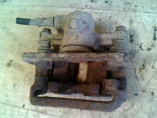 bontott MERCEDES-BENZ VANEO Jobb hátsó Féknyereg Munkahengerrel