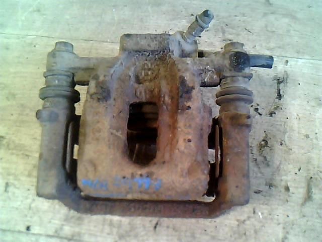 bontott MERCEDES-BENZ VANEO Jobb hátsó Féknyereg Munkahengerrel