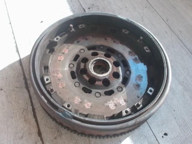 bontott MERCEDES-BENZ VANEO Kettős tömegű Lendkerék