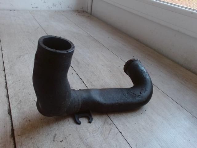 bontott MERCEDES-BENZ VANEO Turbócső