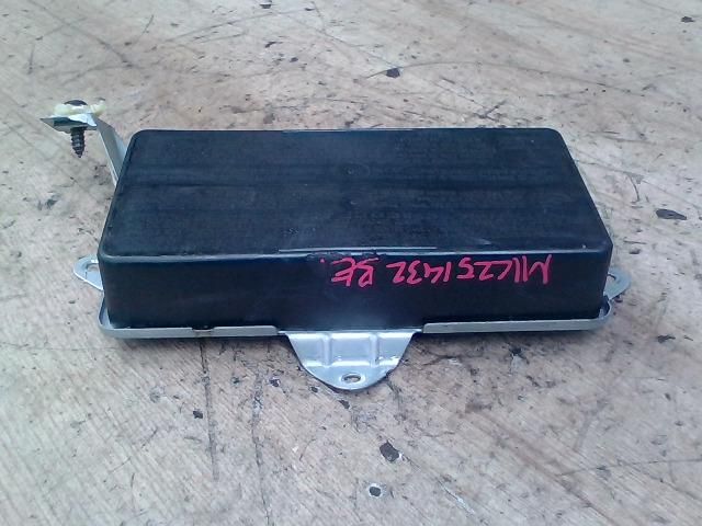 bontott MERCEDES-BENZ VANEO Bal első Függöny Légzsák