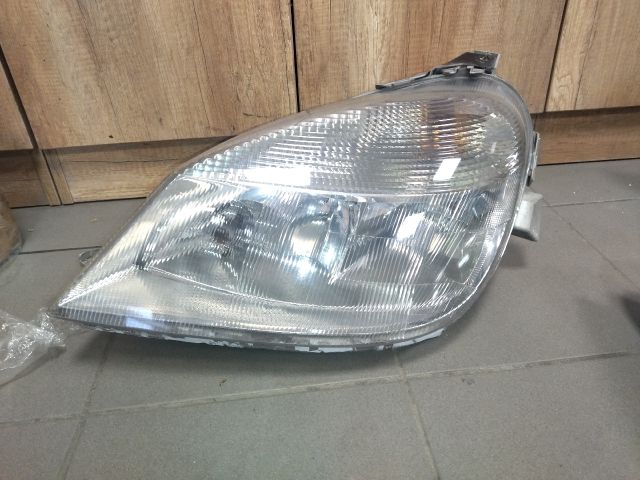 bontott MERCEDES-BENZ VANEO Bal Fényszóró