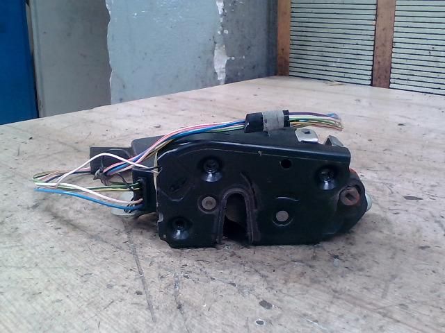 bontott MERCEDES-BENZ VANEO Bal Tolóajtó Zárszerkezet