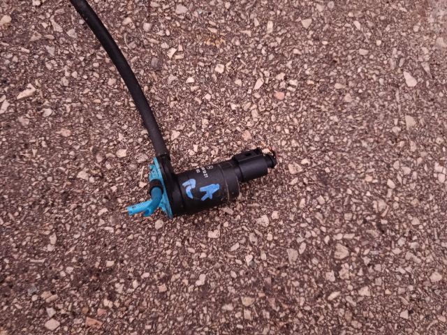 bontott MERCEDES-BENZ VANEO Első Ablakmosó Szivattyú