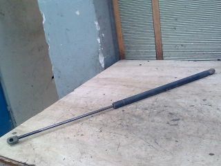 bontott MERCEDES-BENZ VANEO Gázrugós Kitámasztó Teleszkóp Csomagtérajtó Bal