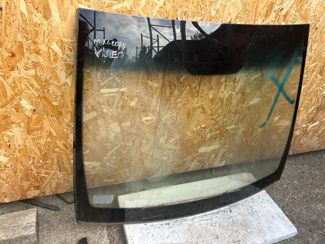 bontott MERCEDES-BENZ VANEO Hátsó Szélvédő