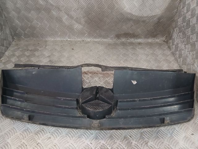 bontott MERCEDES-BENZ VANEO Hűtőrács