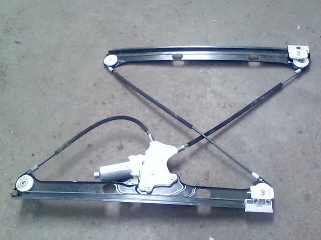 bontott MERCEDES-BENZ VANEO Jobb első Ablakemelő Szerkezet (Elektromos)