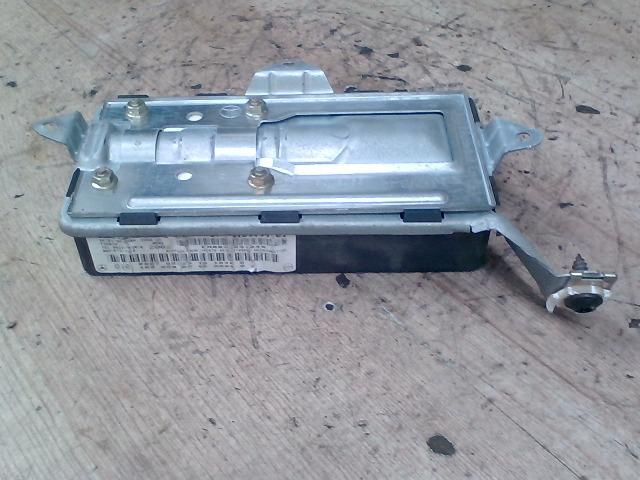 bontott MERCEDES-BENZ VANEO Jobb Térdlégzsák