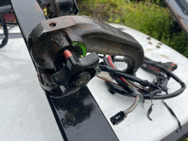 bontott MERCEDES-BENZ VANEO Vonóhorog