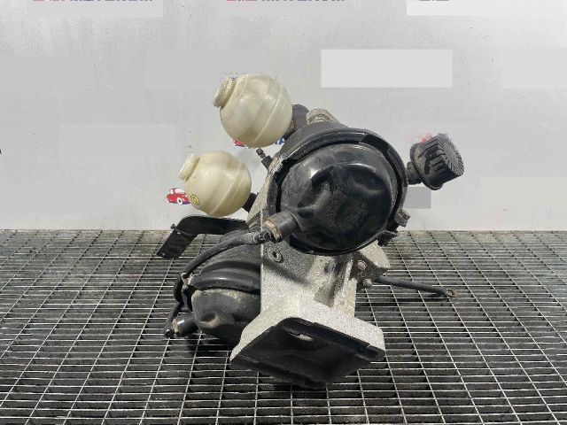 bontott MERCEDES-BENZ VARIO Főfékhenger