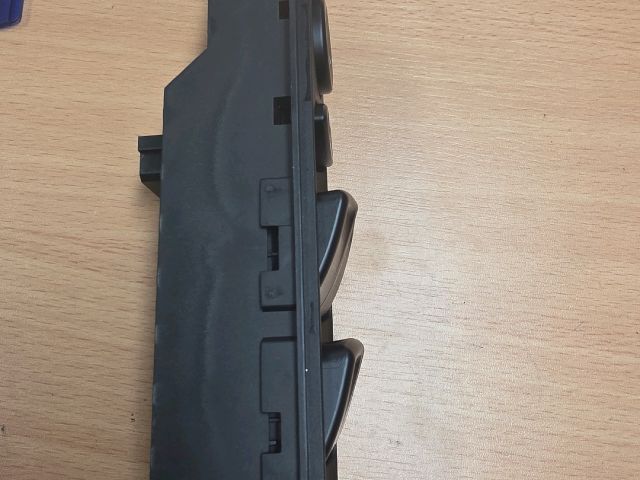 bontott MERCEDES-BENZ VIANO Ablakemelő és Tükör Kapcsoló