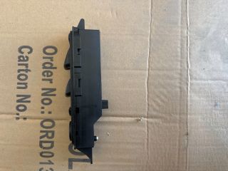 bontott MERCEDES-BENZ VIANO Ablakemelő Kapcsoló Négyes / Kettes