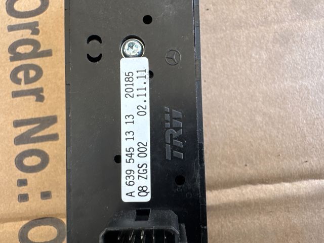 bontott MERCEDES-BENZ VIANO Ablakemelő Kapcsoló Négyes / Kettes