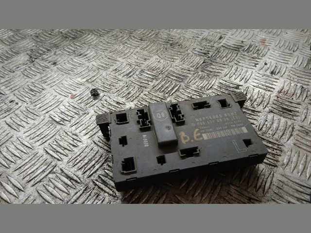 bontott MERCEDES-BENZ VIANO Bal első Ajtó Vezérlőegység