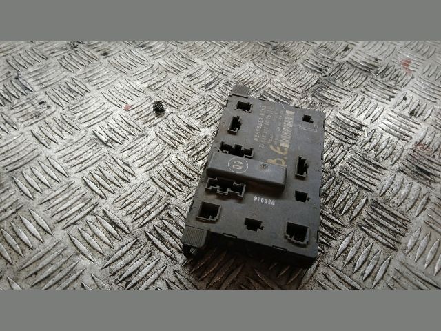 bontott MERCEDES-BENZ VIANO Bal első Ajtó Vezérlőegység