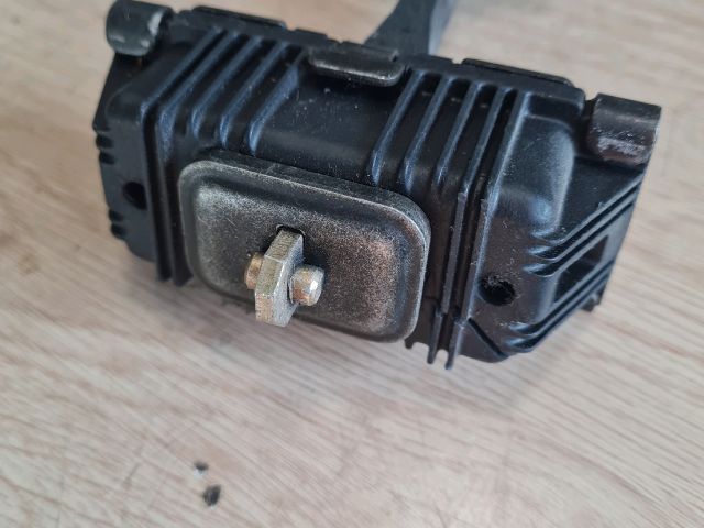 bontott MERCEDES-BENZ VIANO Bal első Ajtóhatároló