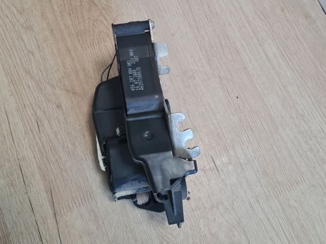 bontott MERCEDES-BENZ VIANO Bal első Ajtózár