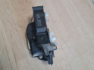 bontott MERCEDES-BENZ VIANO Bal első Ajtózár