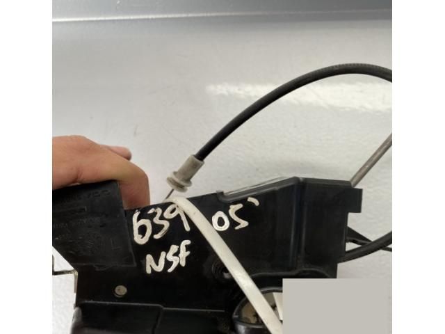 bontott MERCEDES-BENZ VIANO Bal első Ajtózár