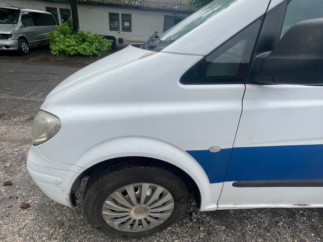 bontott MERCEDES-BENZ VIANO Bal első Sárvédő