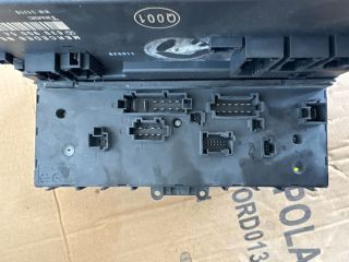 bontott MERCEDES-BENZ VIANO Biztosítéktábla Utastér