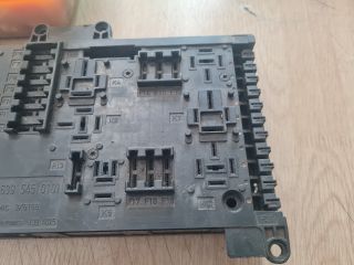 bontott MERCEDES-BENZ VIANO Biztosítéktábla Motortér