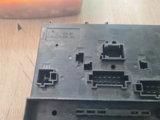 bontott MERCEDES-BENZ VIANO Biztosítéktábla Motortér