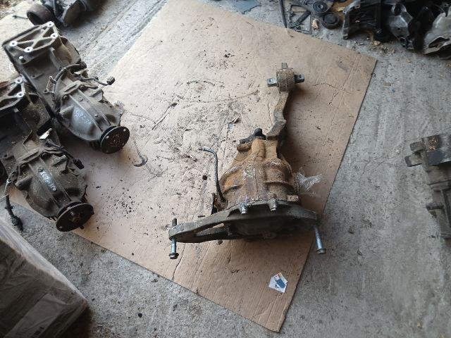 bontott MERCEDES-BENZ VIANO Hátsó Differenciálmű