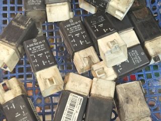 bontott MERCEDES-BENZ VIANO Hűtőventilátor Relé