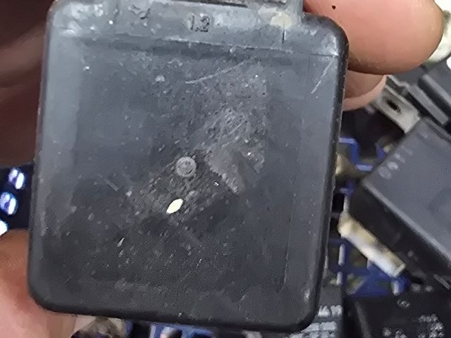 bontott MERCEDES-BENZ VIANO Hűtőventilátor Relé