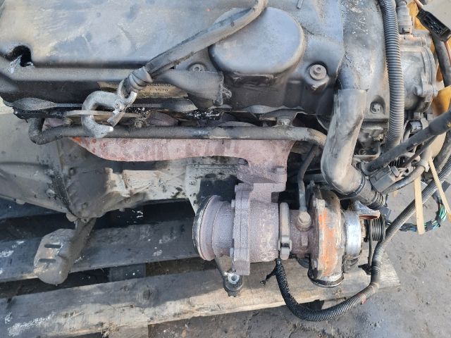 bontott MERCEDES-BENZ VIANO Motor (Fűzött blokk hengerfejjel)