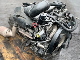 bontott MERCEDES-BENZ VIANO Motor (Fűzött blokk hengerfejjel)