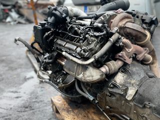 bontott MERCEDES-BENZ VIANO Motor (Fűzött blokk hengerfejjel)