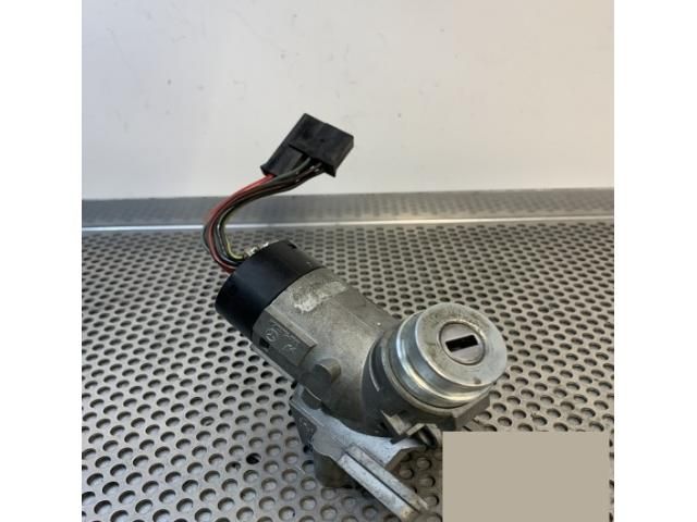 bontott MERCEDES-BENZ VIANO Gyújtáskapcsoló