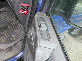 bontott MERCEDES-BENZ VIANO Jobb első Ablakemelő Kapcsoló