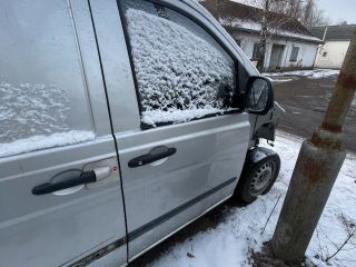 bontott MERCEDES-BENZ VIANO Jobb első Ajtó (Üres lemez)