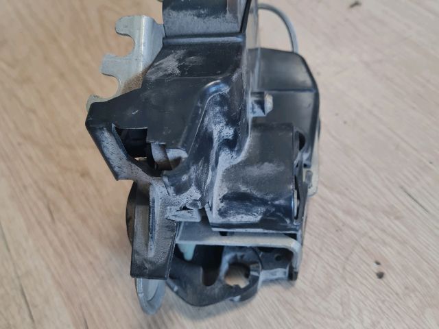 bontott MERCEDES-BENZ VIANO Jobb első Ajtózár