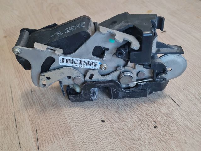 bontott MERCEDES-BENZ VIANO Jobb első Ajtózár