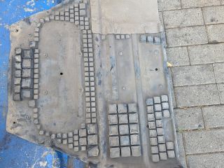 bontott MERCEDES-BENZ VIANO Kartervédő