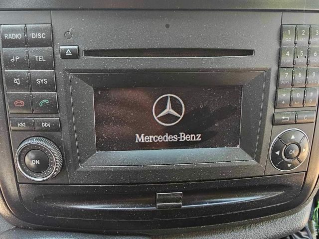 bontott MERCEDES-BENZ VIANO Rádió / CD