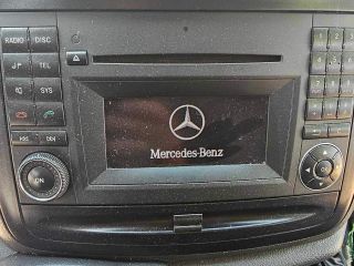 bontott MERCEDES-BENZ VIANO Rádió / CD