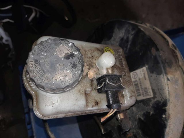 bontott MERCEDES-BENZ VITO Főfékhenger